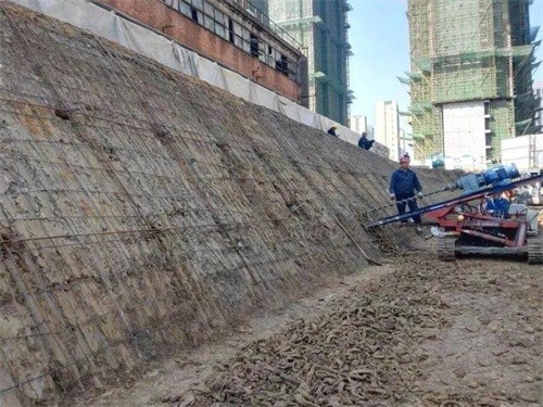 杏花岭建筑边坡支护